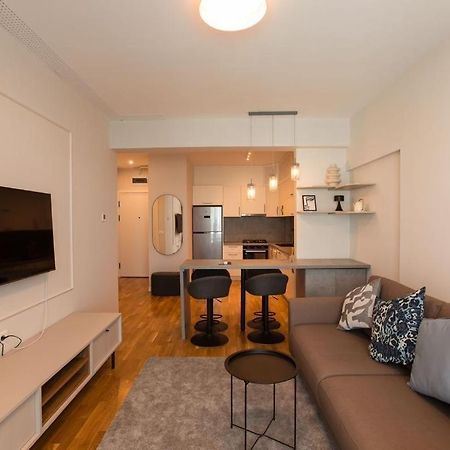 Escapism - Premium 1Br Apartment With Parking Bucharest Exterior photo