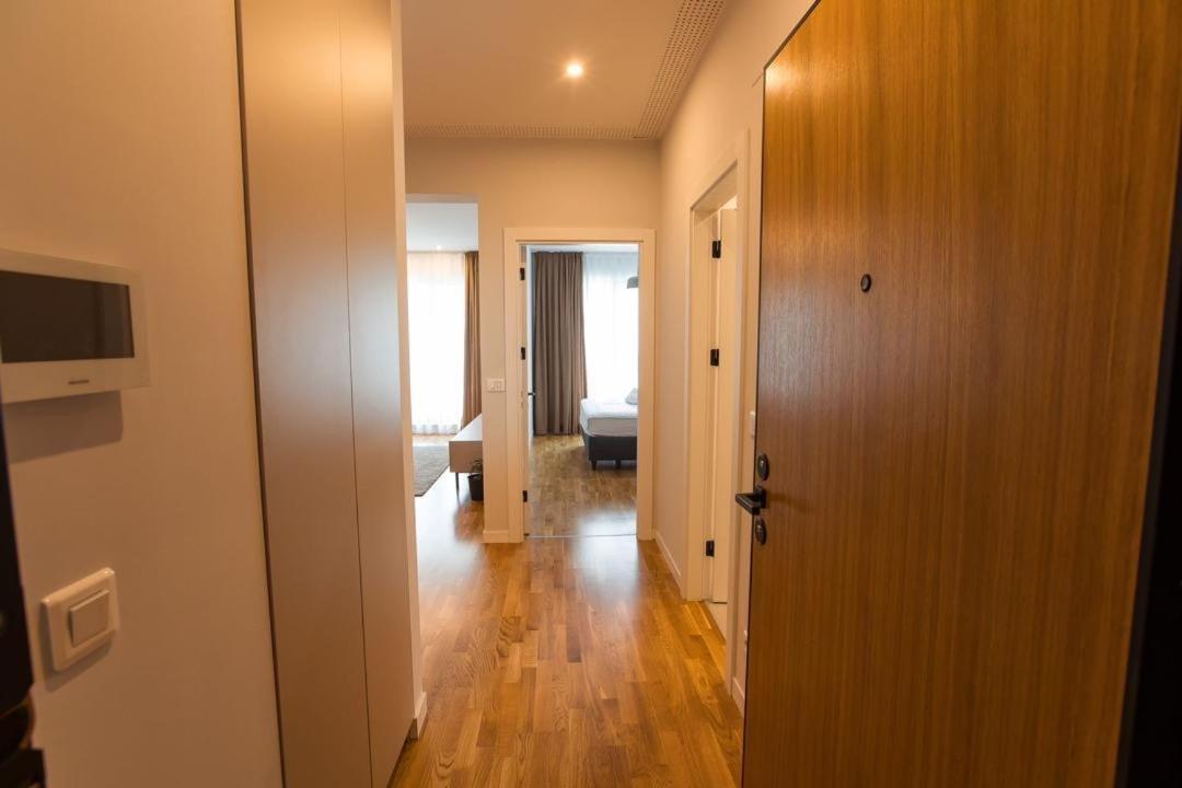 Escapism - Premium 1Br Apartment With Parking Bucharest Exterior photo